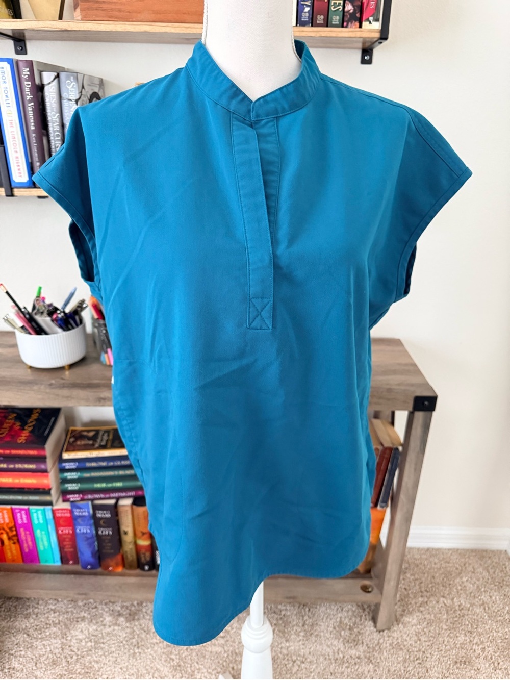 Figs Rafaela Oversized Scrub Top in Pacific Blue Size Medium